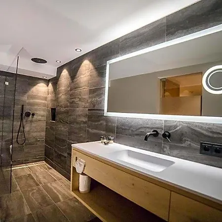 Bradabella - Montafon Otel